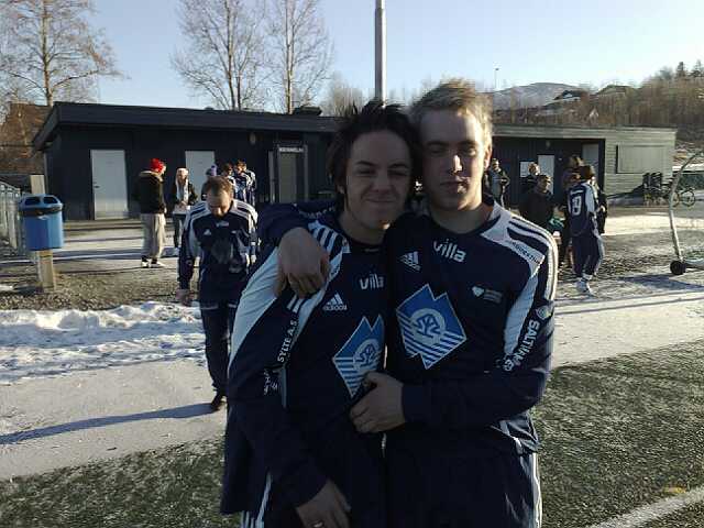 Vegard Ellingseter og Knut Øyvind Hoem klare til kamp. (Foto: Asbjørn Vik)