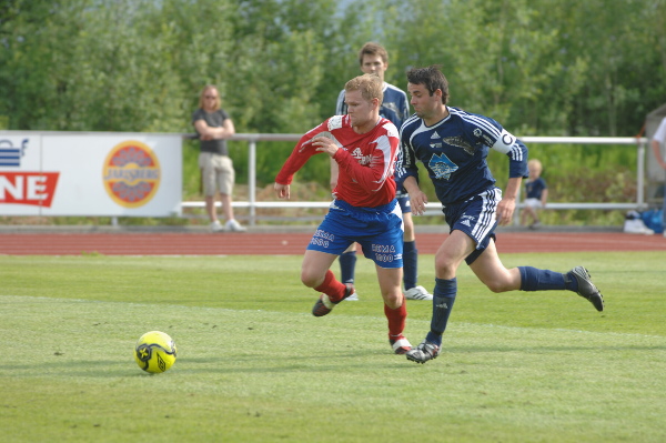 Fra kampen Elnesvågen - Vestnes Varfjell i 2007. (Foto: Erik Birkeland)