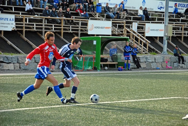 Ørjan Tangen mot Midsund