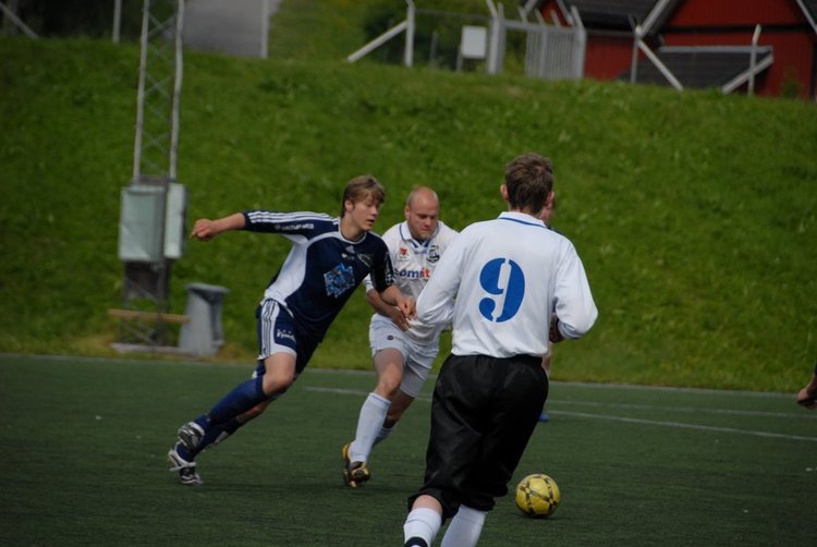 Svein Erik Lange Male mot Bjørset