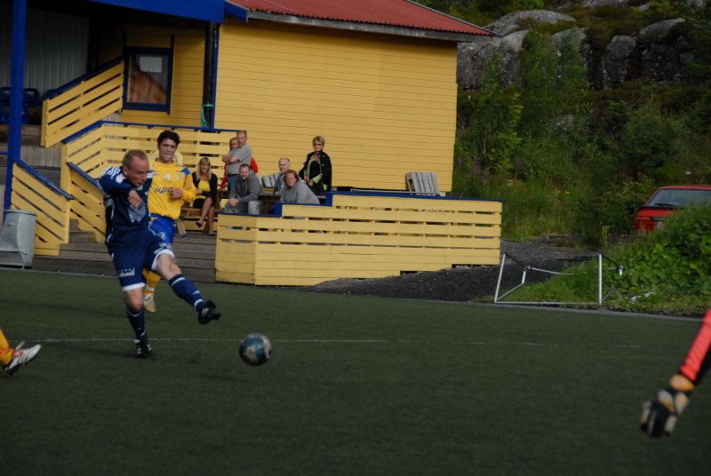 Ronny Leikarnes skårer mot Dahle 2